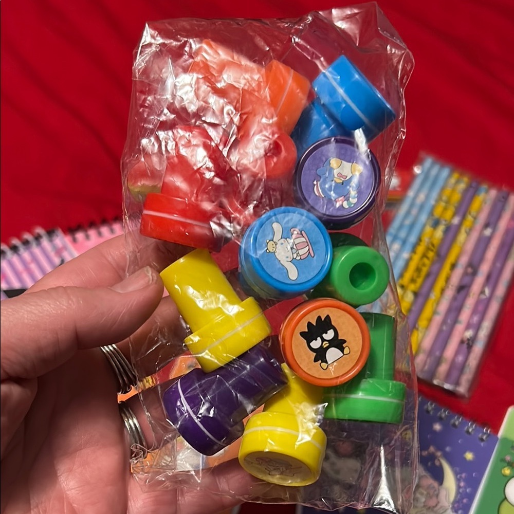 Hello Kitty Party Favor Set - Pink, Red, Yellow, Blue - Picture 2 of 6